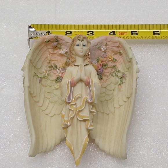 Vintage Angel's Embrace "Christmas Around the World" House of Lloyd Stock #5309 - Picture 13 of 16